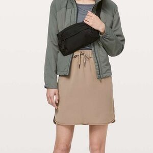 Lululemon On The Fly Skirt *Woven Frontier
size 6